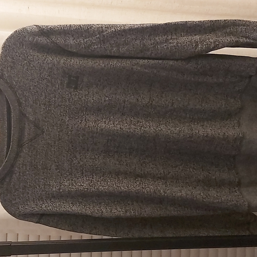 Black gray sweater DC Medium